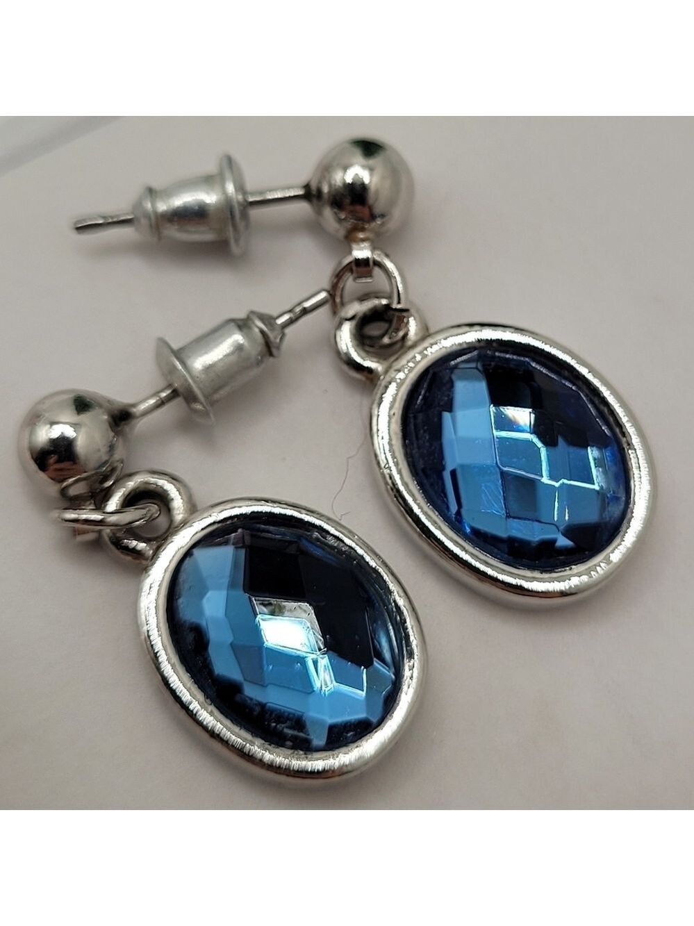 ✨2/$10✨ Sea Blue Oval Dangle Earrings Silver-tone